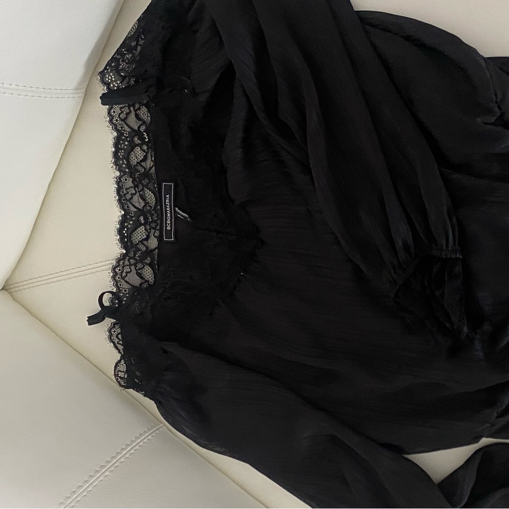 BCBGMaxAzria Black Lace Trim Robe